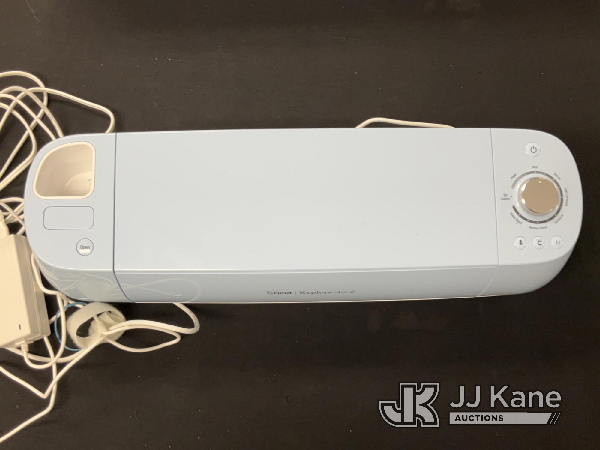 (Jurupa Valley, CA) Cricut Explore Air 2 (Used) NOTE: This unit is being sold AS IS/WHERE IS via Tim