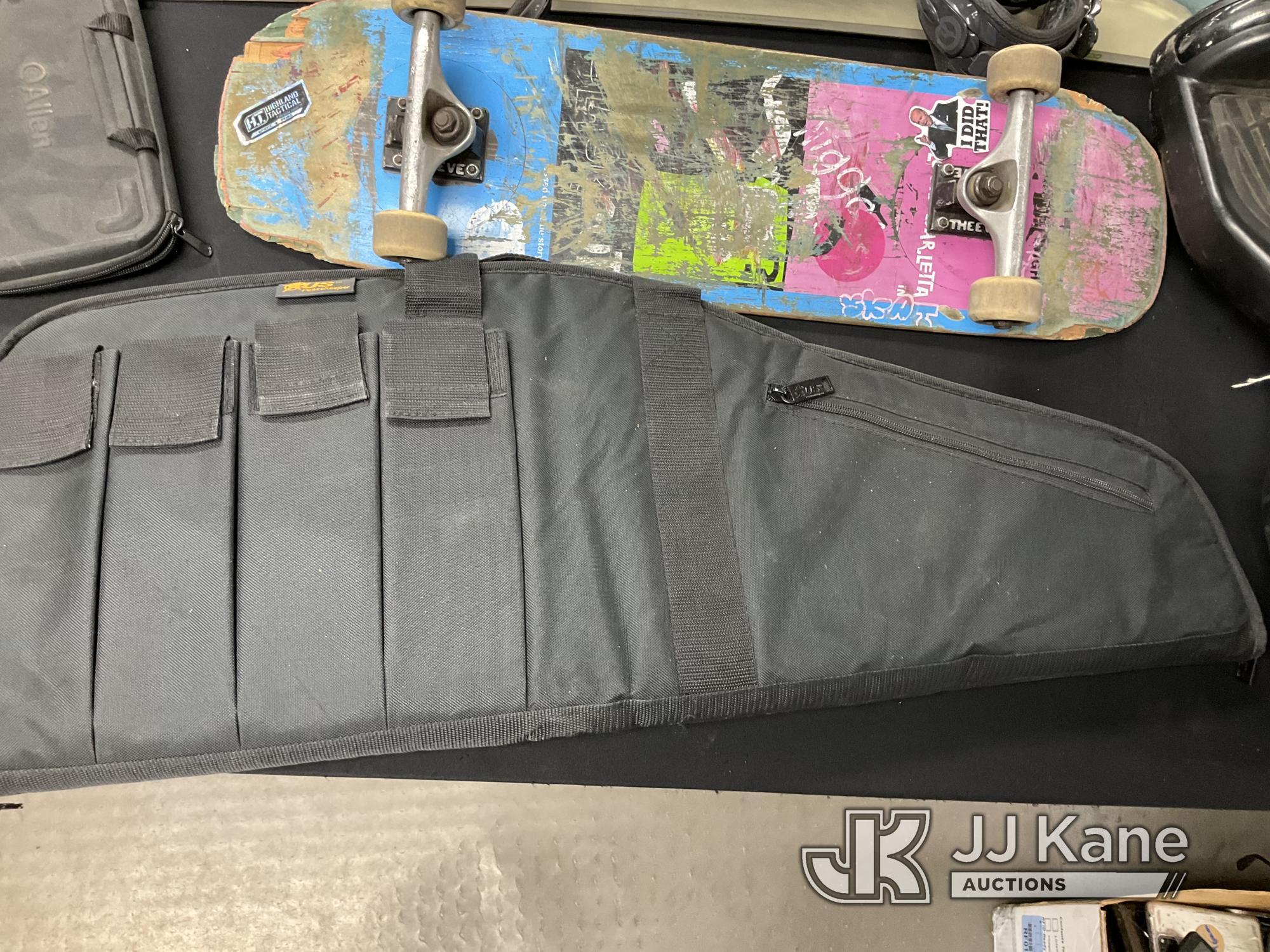 (Jurupa Valley, CA) Snowboard Used