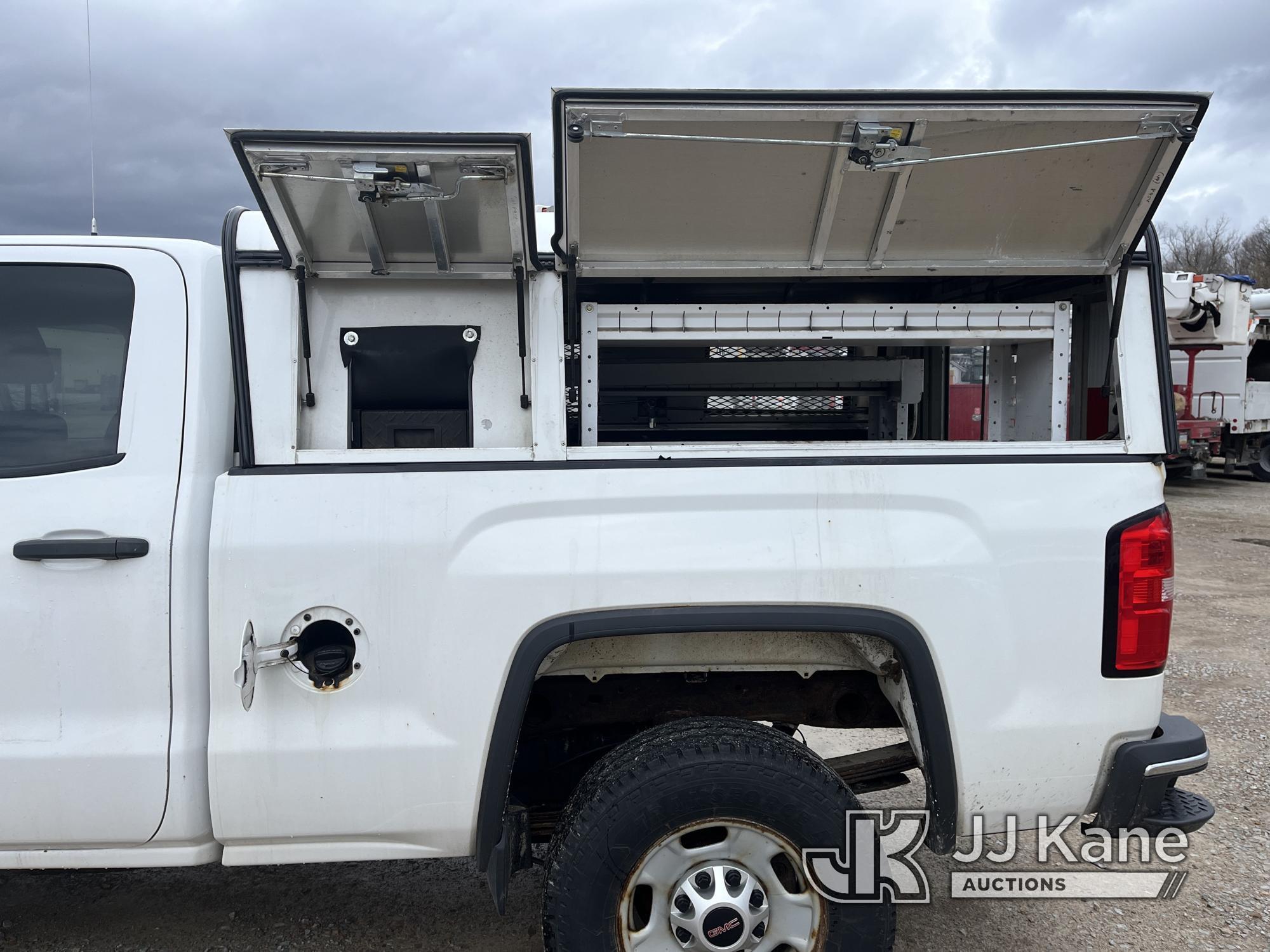 (Smock, PA) 2015 GMC Sierra 2500HD 4x4 Extended-Cab Pickup Truck Title Delay) (Runs & Moves, Rust &