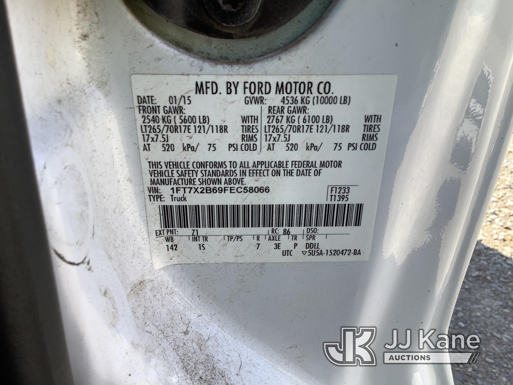 (Smock, PA) 2015 Ford F250 4x4 Extended-Cab Pickup Truck Runs & Moves, Jump To Start, Disconnected T