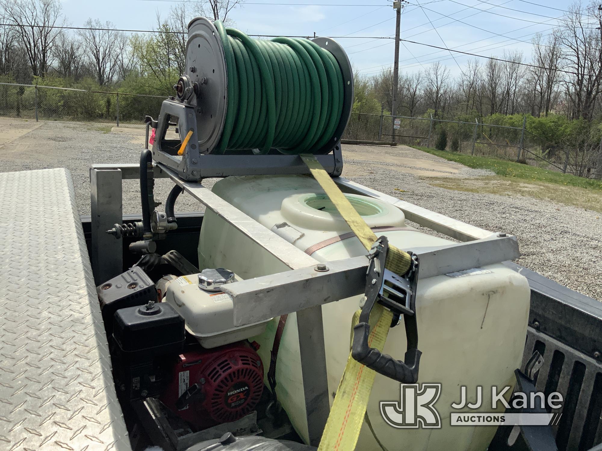 (Fort Wayne, IN) 2019 Toyota Tacoma 4x4 Extended-Cab Pickup Truck Runs & Moves) (Wrecked