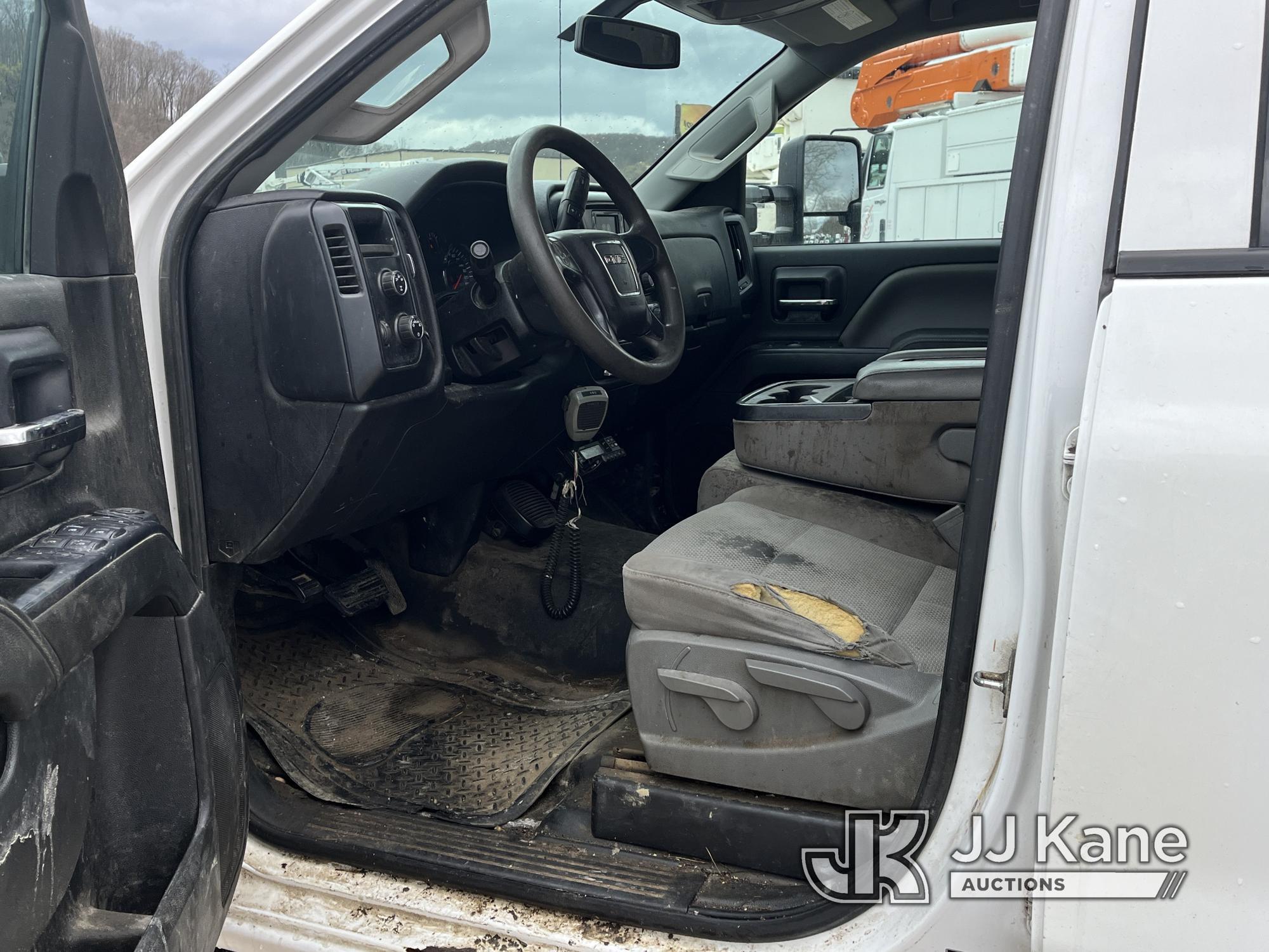 (Smock, PA) 2015 GMC Sierra 2500HD 4x4 Extended-Cab Pickup Truck Title Delay) (Runs & Moves, Rust &