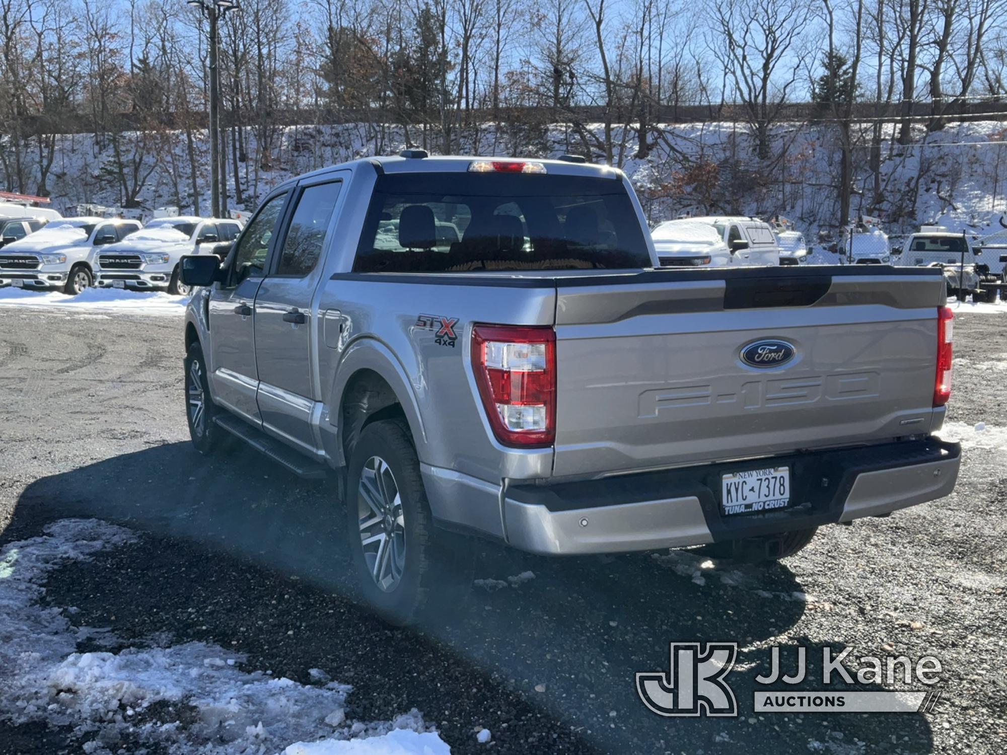 (Kings Park, NY) 2021 Ford F150 XLT 4x4 Crew-Cab Pickup Truck Runs & Moves) (Inspection and Removal