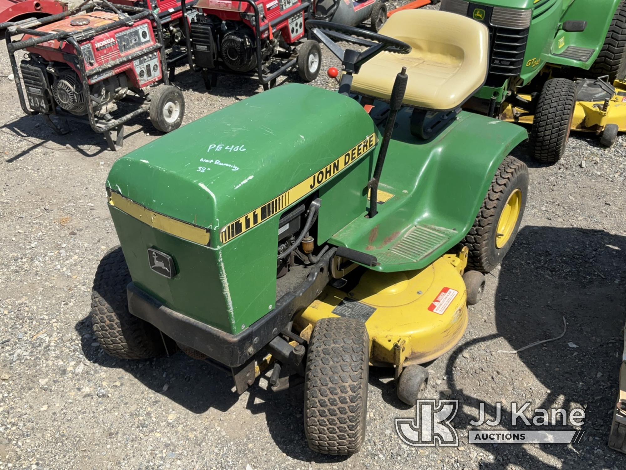 (Plymouth Meeting, PA) John Deere 111 38in Riding Mower Not Running Condition Unknown