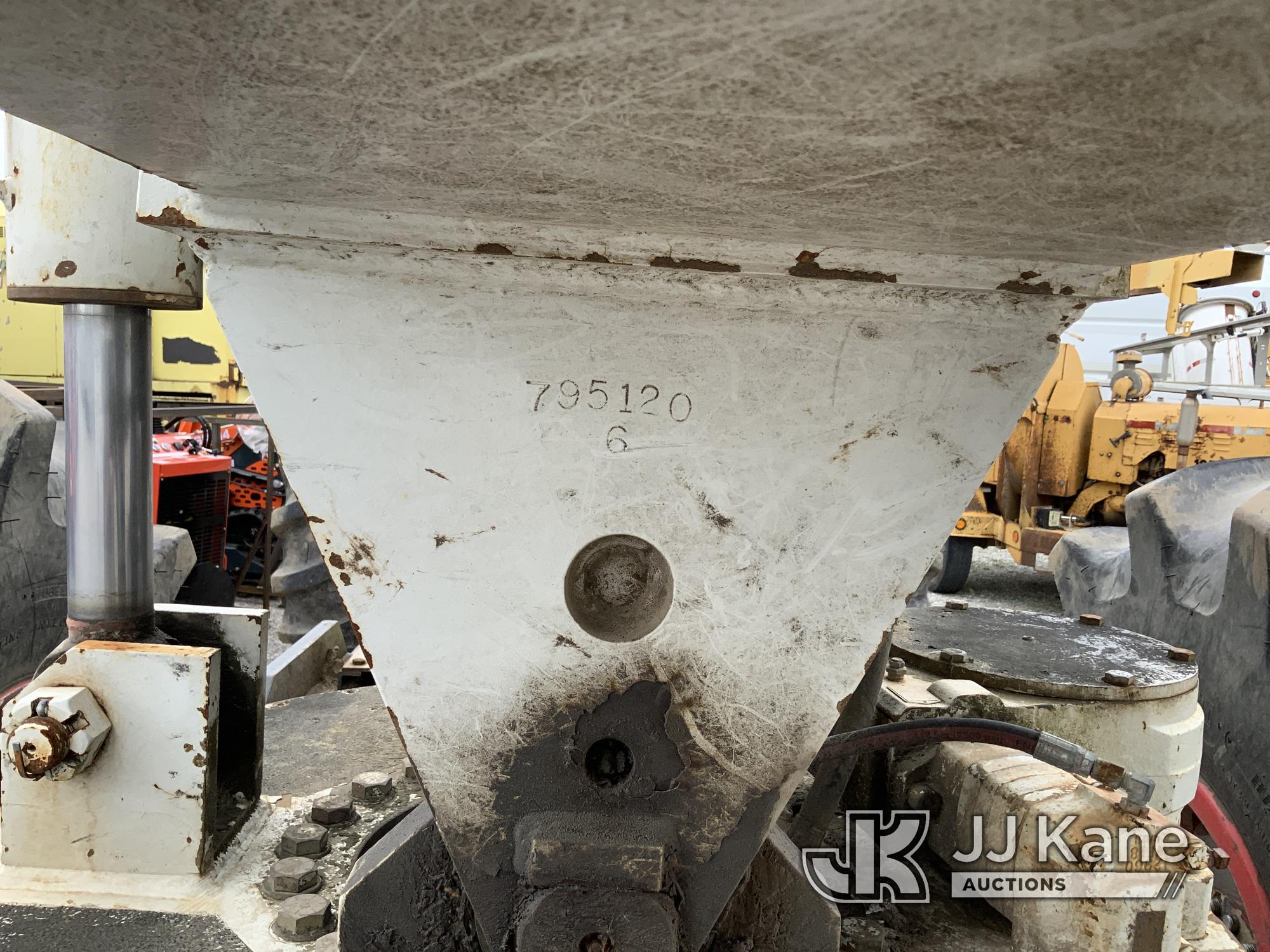 (Fort Wayne, IN) Kershaw SkyTrim 75X Articulating Rubber Tired Log Skidder Runs, Moves & Operates) (