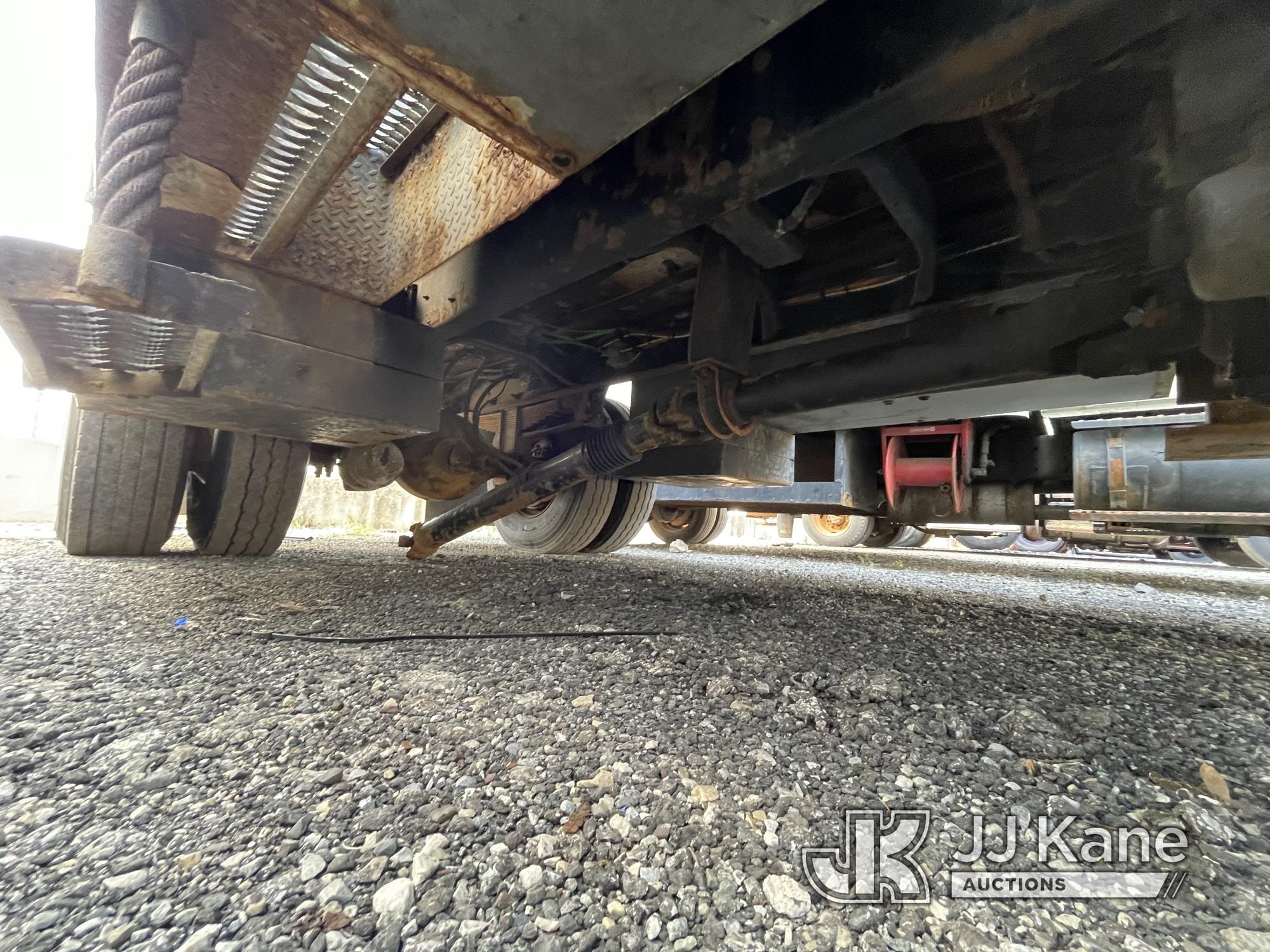 (Plymouth Meeting, PA) Altec DM47-TR, Digger Derrick rear mounted on 2008 International 7300 4x4 Uti