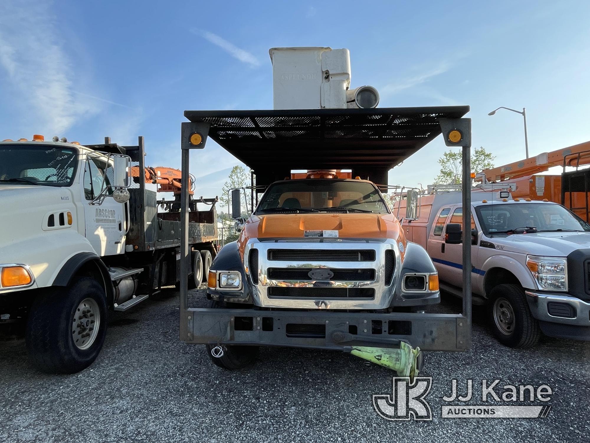 (Plymouth Meeting, PA) Altec LR756, Over-Center Bucket Truck mounted behind cab on 2015 Ford F750 Ch