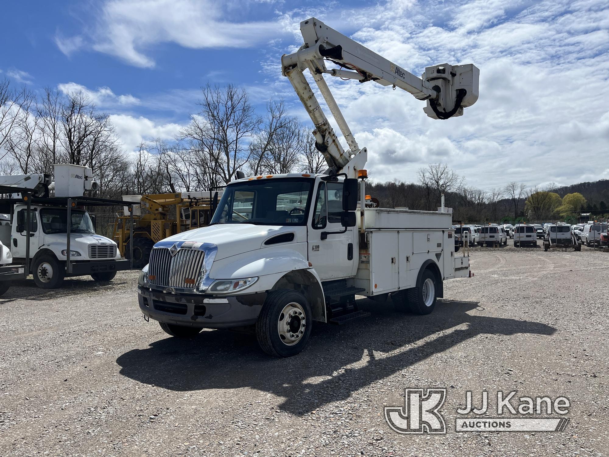 (Smock, PA) Altec TA40, Articulating & Telescopic Bucket mounted behind cab on 2006 International 43