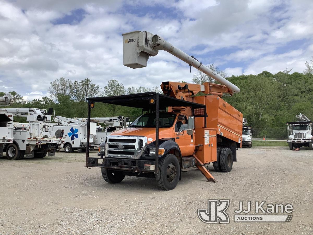(Smock, PA) Altec LRV55, Over-Center Bucket Truck mounted behind cab on 2010 Ford F750 Chipper Dump