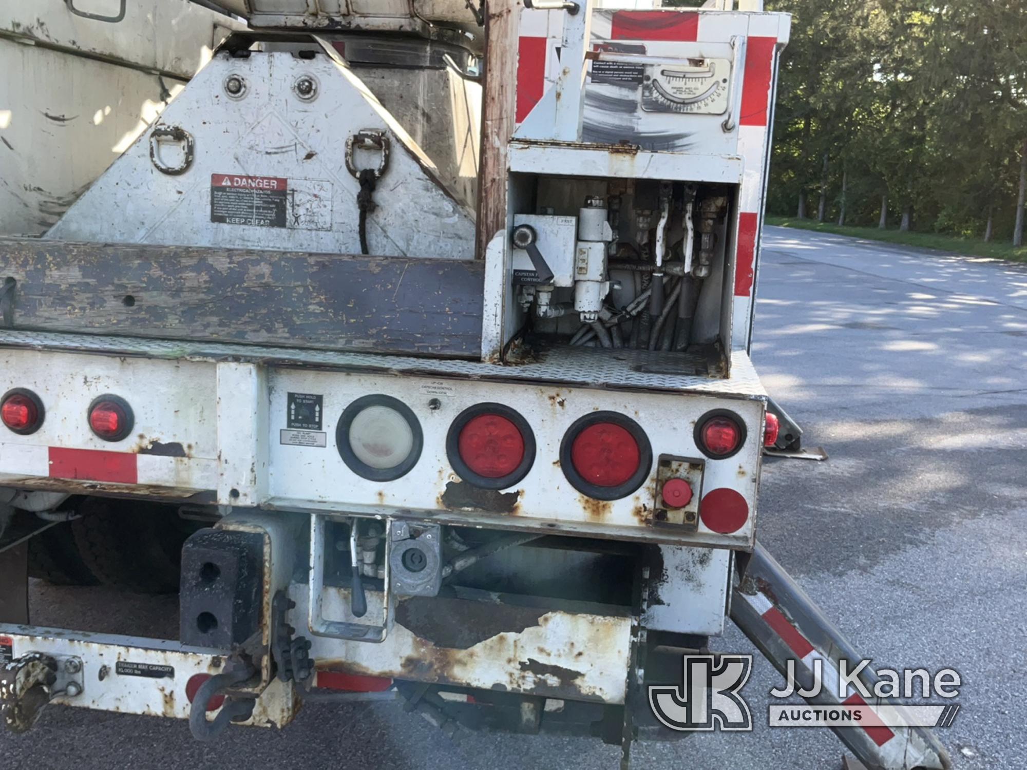 (Chester Springs, PA) Altec A55-OC, Material Handling Bucket Truck mounted on 2008 Freightliner M2 1