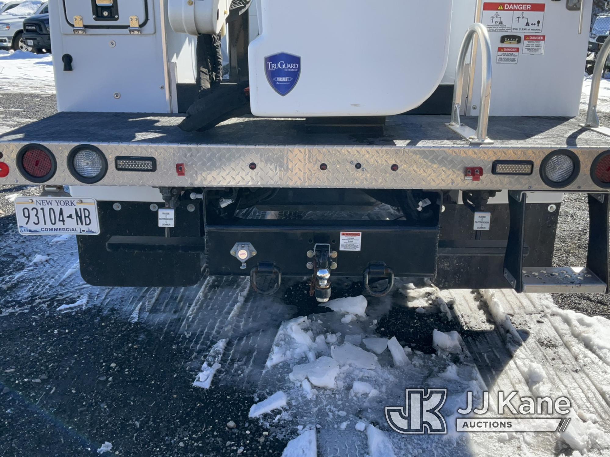 (Kings Park, NY) Versalift VST-40I, Articulating & Telescopic Material Handling Bucket Truck mounted