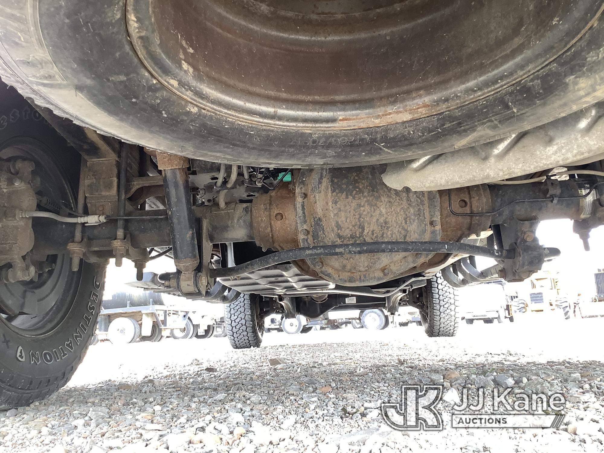 (Smock, PA) 2018 Ford F250 4x4 Extended-Cab Enclosed Service Truck Runs & Moves, Rust & Body Damage