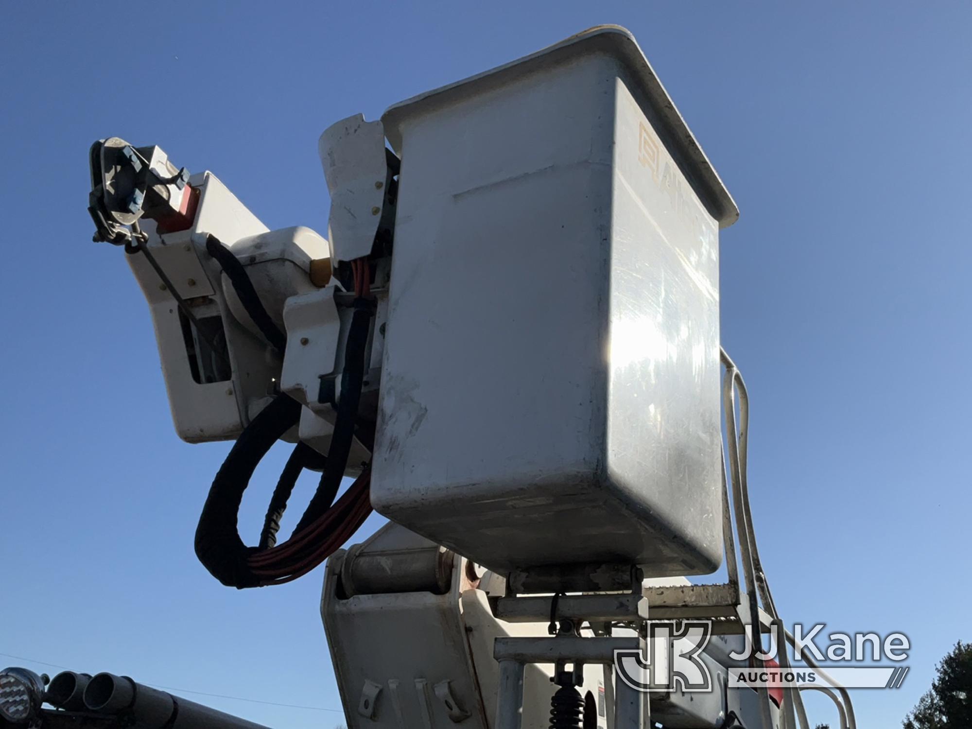 (Chester Springs, PA) Altec A55-OC, Material Handling Bucket Truck mounted on 2008 Freightliner M2 1