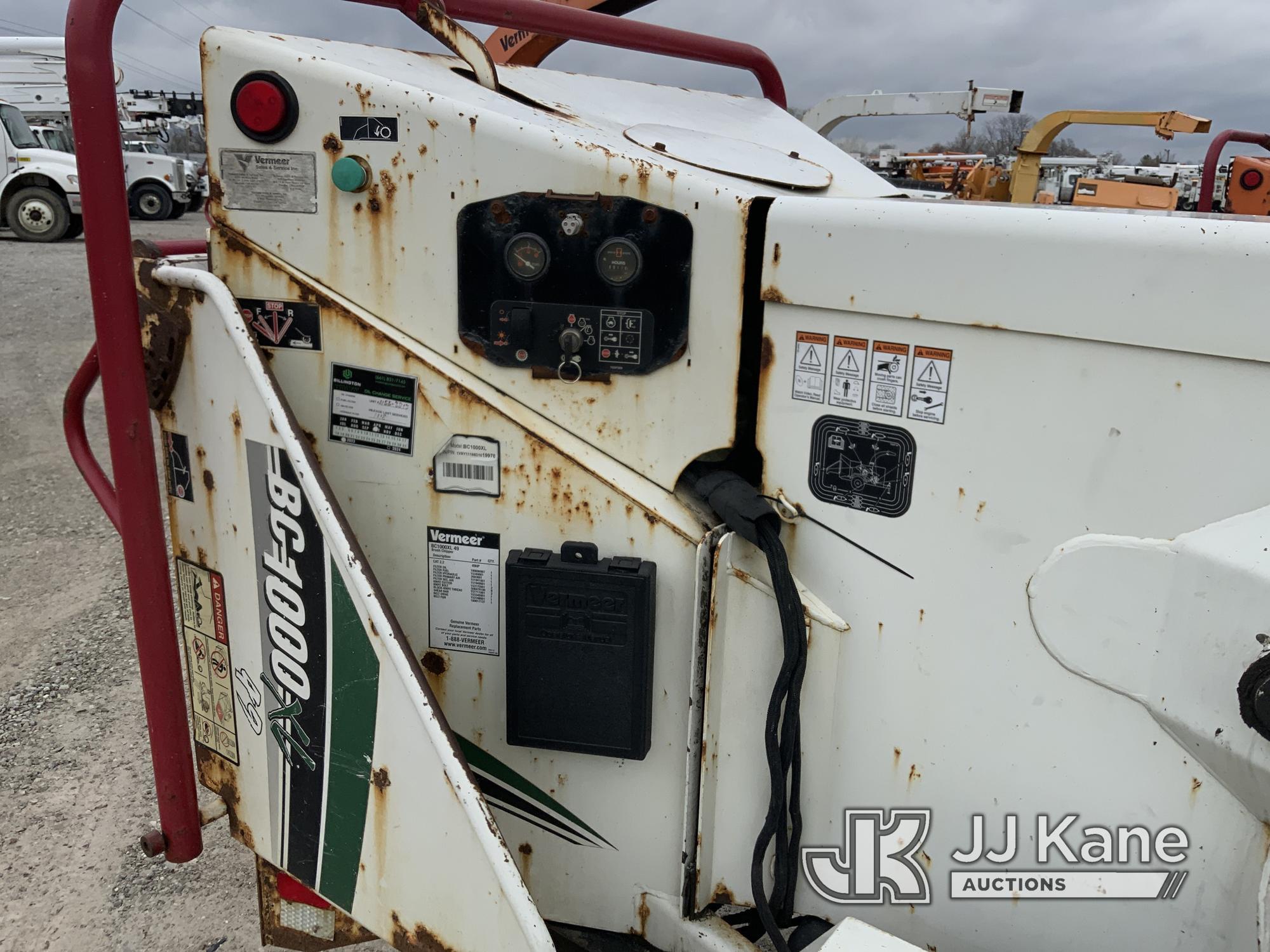 (Fort Wayne, IN) 2013 Vermeer BC1000XL Chipper (12in Drum), trailer mtd. NO TITLE) (Runs & Operates