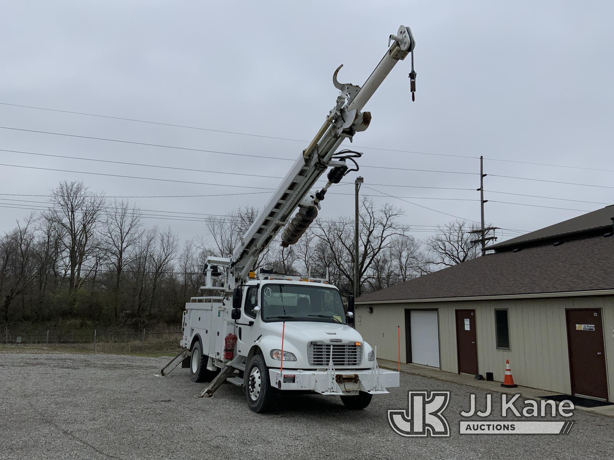 (Fort Wayne, IN) Altec DM47-TR, Digger Derrick rear mounted on 2010 Freightliner M2 106 Utility Truc