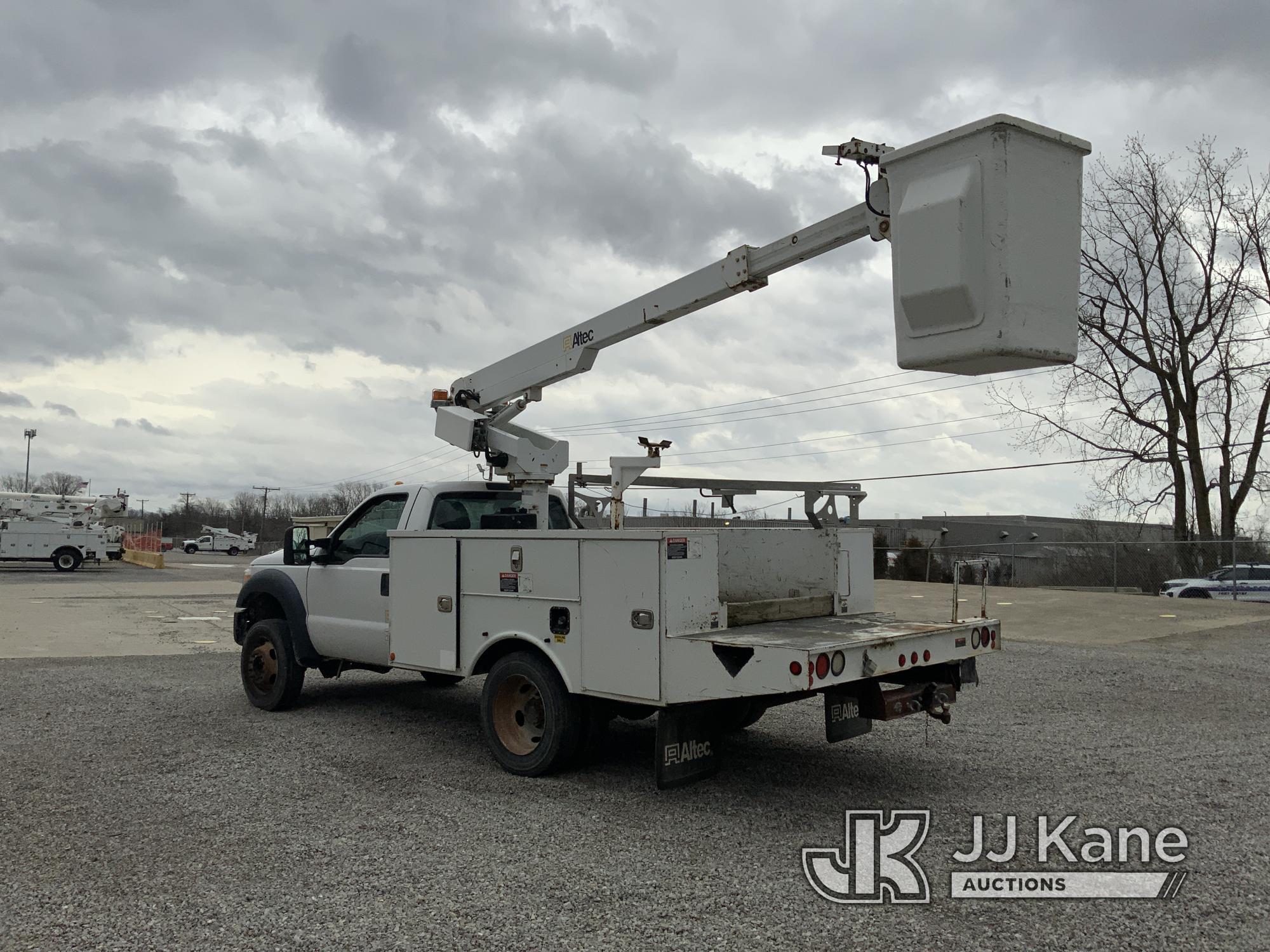 (Fort Wayne, IN) Altec AT200A, Non-Insulated Bucket Truck mounted behind cab on 2015 Ford F450 Servi