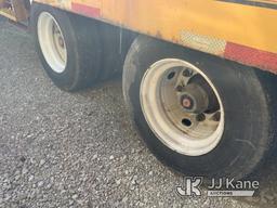 (Fort Wayne, IN) 2014 Felling FT 40-2 LP T/A Tagalong Trailer Seller States: Trailer Has Extensive C