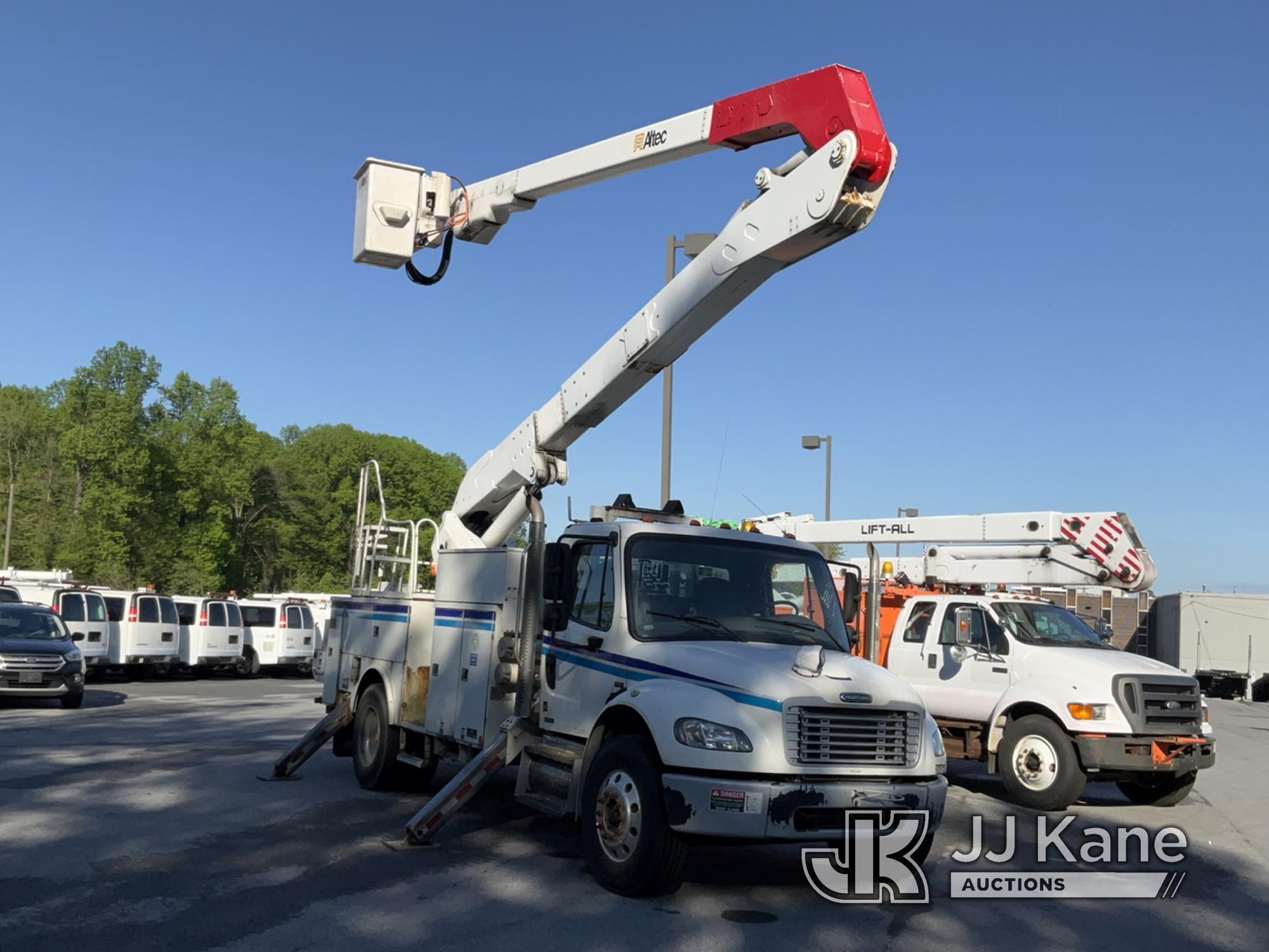 (Chester Springs, PA) Altec A55-OC, Material Handling Bucket Truck mounted on 2008 Freightliner M2 1