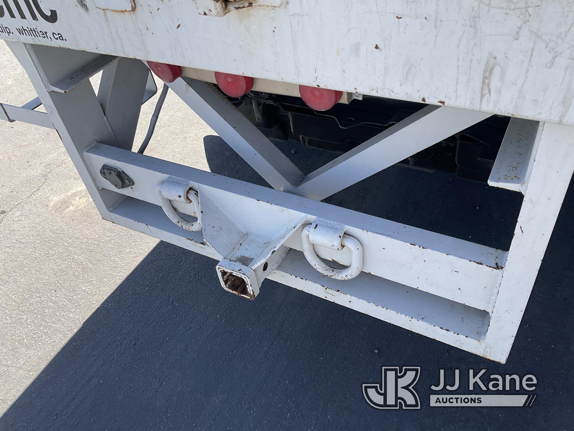 (Jurupa Valley, CA) 2008 Ford F350 SD Dump Truck Runs & Moves