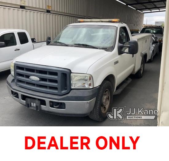 (Jurupa Valley, CA) 2006 Ford F350 Service Truck Runs & Moves, Check Engine Light Is On