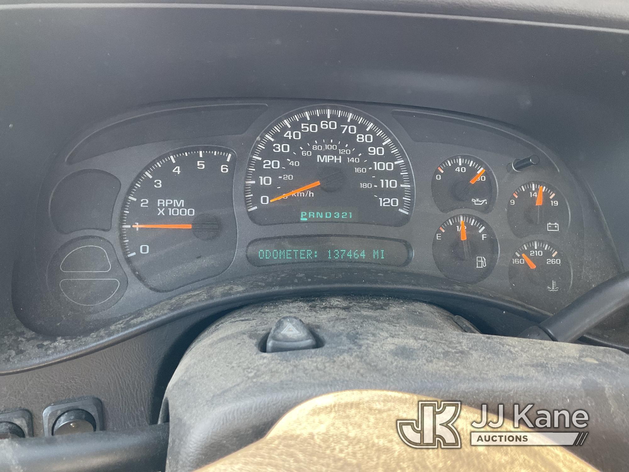 (Jurupa Valley, CA) 2003 Chevrolet Silverado 1500 Extended-Cab Pickup Truck Runs & Moves, Lifters Kn