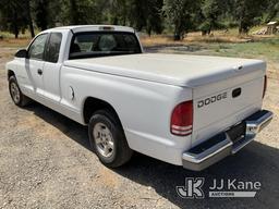 (Anderson, CA) 2001 Dodge Dakota Extended-Cab Pickup Truck Runs & Moves.