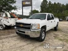 (Jacksonville, FL) 2013 Chevrolet Silverado 2500HD 4x4 Crew-Cab Pickup Truck Runs, Moves)  (Paint Da