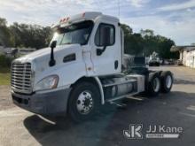 (Ocala, FL) 2014 Freightliner Cascadia 113 T/A Truck Tractor Duke Unit) (Runs & Moves) (Paint Damage