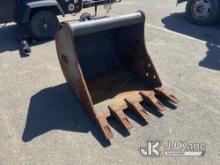 36in Excavator Digging Bucket NOTE: This unit is being sold AS IS/WHERE IS via Timed Auction and is 
