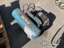 (Dixon, CA) Makita Air Compressor NOTE: This unit is being sold AS IS/WHERE IS via Timed Auction and