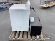 (Jurupa Valley, CA) 1 Amanda Washer & 1 Microwave (Used) NOTE: This unit is being sold AS IS/WHERE I