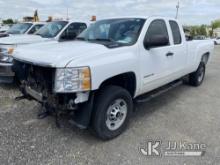 2013 Chevrolet Silverado 2500HD 4x4 Extended-Cab Pickup Truck Dual Fuel CNG & Gas) (Not Running Cond