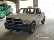 (Fort Wayne, IN) 2011 RAM 1500 4x4 Crew-Cab Pickup Truck Runs & Moves) (Front End Noise, ABS Light O