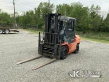 (Fort Wayne, IN) 2000 Toyota 7FGU35 Solid Tired Forklift Runs, Moves & Operates) (Propane Tank NOT I