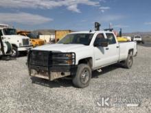 (Las Vegas, NV) 2019 Chevrolet Silverado 2500HD 4x4 Crew-Cab Pickup Truck Runs & Moves) (Check Engin