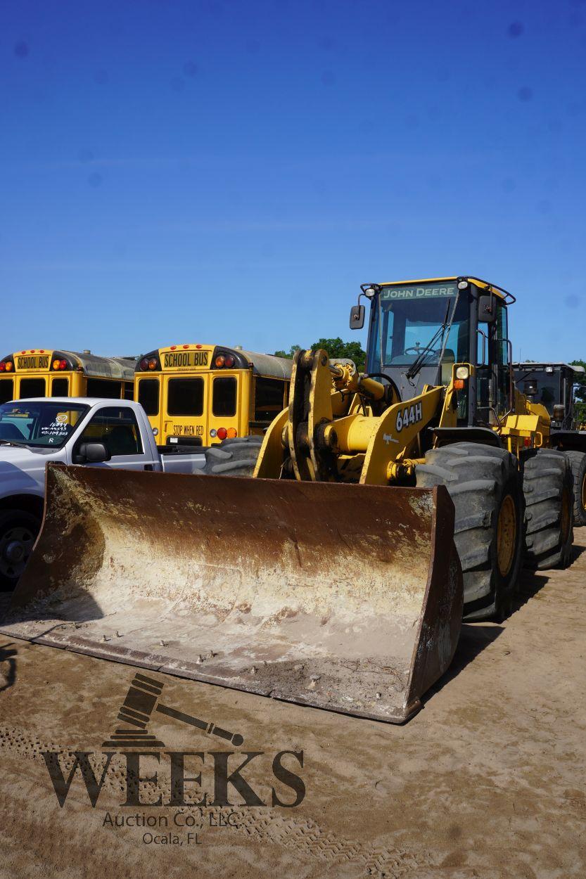 JOHN DEERE 644H W/JRB