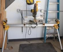 DEWALT POWER MITRE SAW W/ SLIDING TABLE