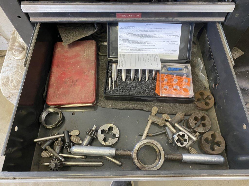 CRAFTSMAN TOOL BOX WITH ASSORTED MACHINIST TOOLS