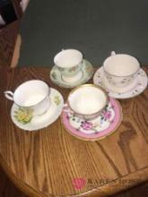 4- cups/saucers