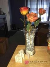Vase with 4- 24K rose & Loyalty co. roses