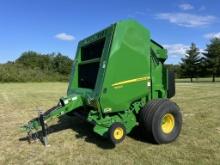 John Deere 560R Baler,