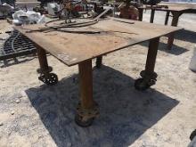 Steel Square Welding Table w/Vise