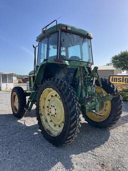 John Deere 7210 Tractor