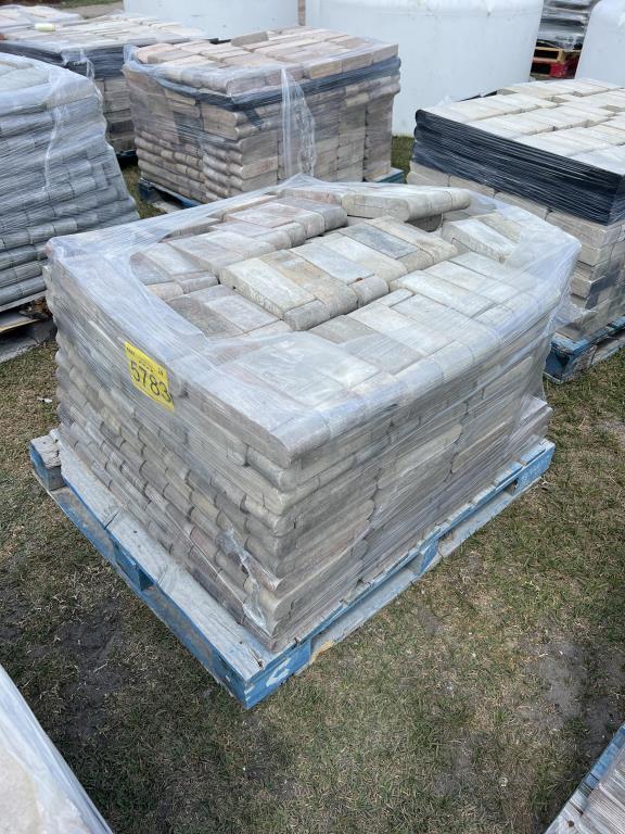 PALLET OF BRICK PAVERS