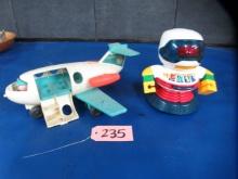 ANTIQUE FISHER PRICE TOY AND ROBOT TOY