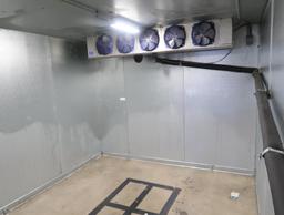 walk-in freezer, includes door & refer coil