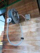 hose reel w/ hose