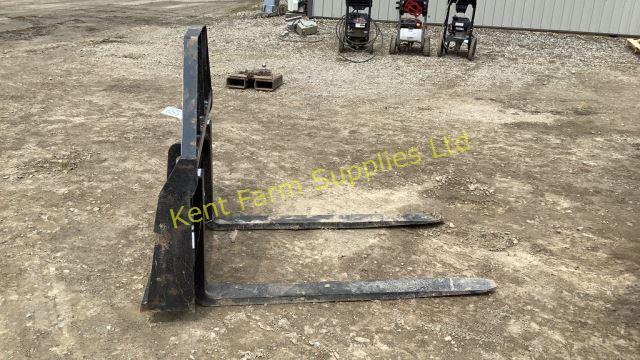 SET OF PALLET FORKS 48" SS HOOKUP