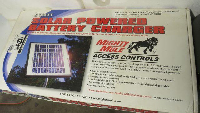 New open box 500 Single Commercial Series Mighty Mule E-Z Gate Opener,  with 5 watt Solar Powered...