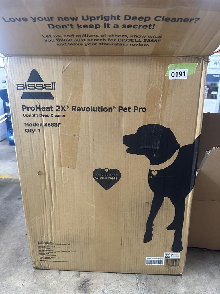Bissell Proheat 2X Revolution Pet Pro Upright Deep Cleaner (like new)